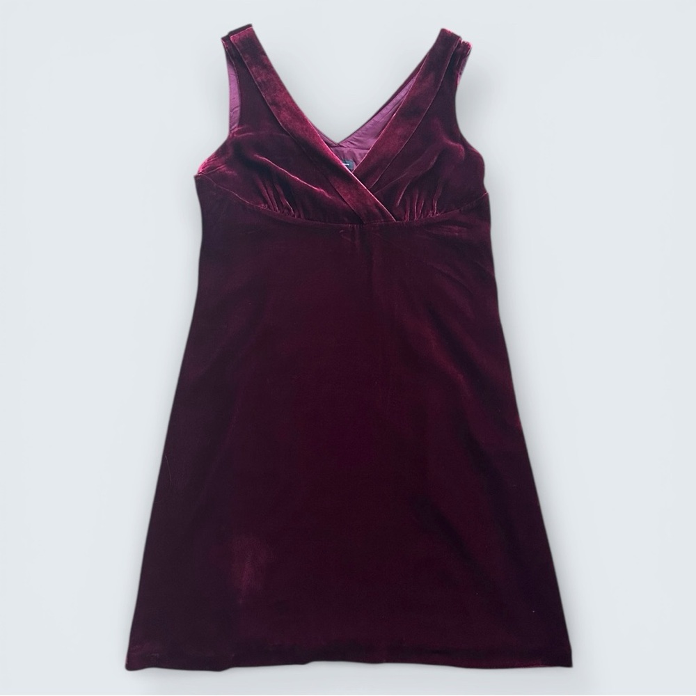 Ruby Velvet Sleeveless V-Neck Knee-Length Cocktail Dress Size 14